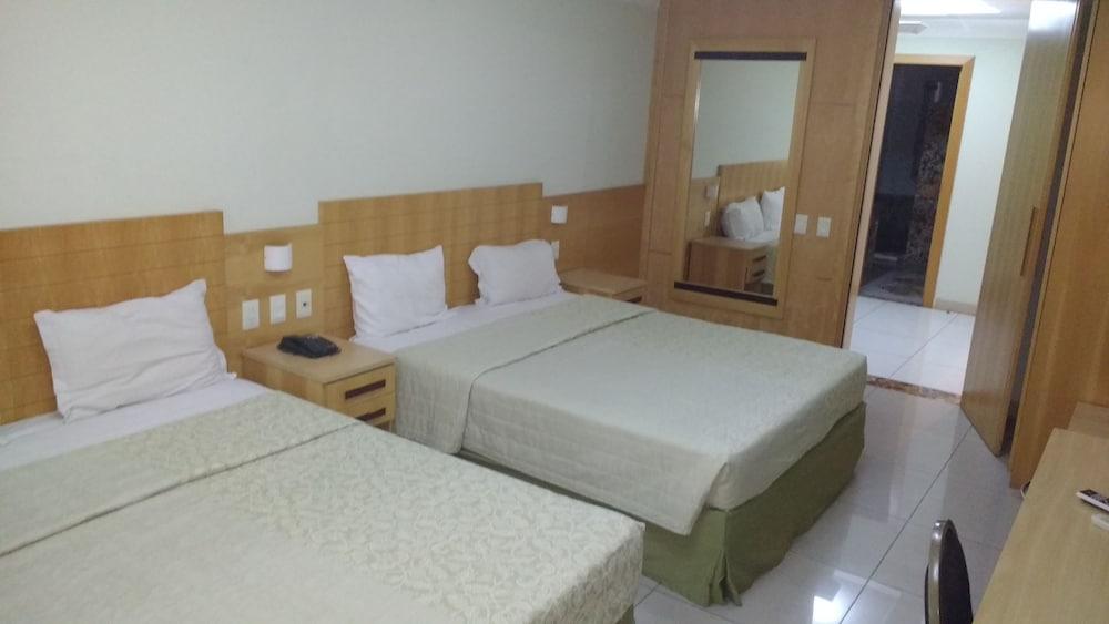Hotel Atlantico Tower ริโอเดจาเนโร ภายนอก รูปภาพ A room at the hotel