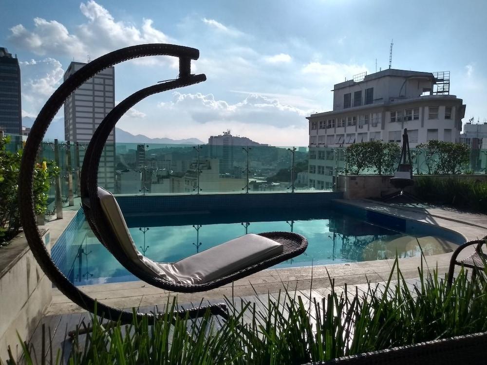 Hotel Atlantico Tower ริโอเดจาเนโร ภายนอก รูปภาพ "The view from the rooftop pool of the hotel is amazing."