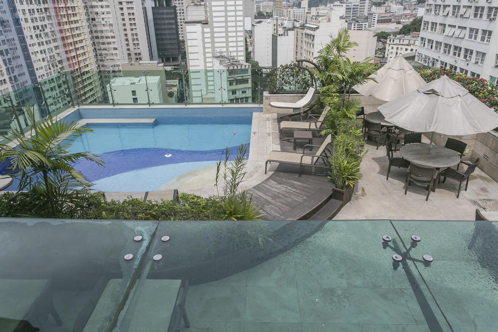 Hotel Atlantico Tower ริโอเดจาเนโร ภายนอก รูปภาพ Rooftop pool