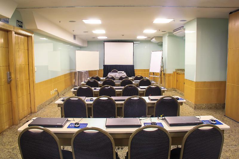 Hotel Atlantico Tower ริโอเดจาเนโร ภายนอก รูปภาพ A classroom at a conference center